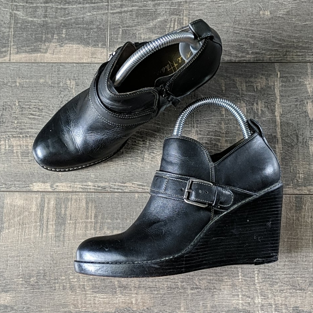 Cole Haan Nike Air Black Leather Ankle Boots BX13